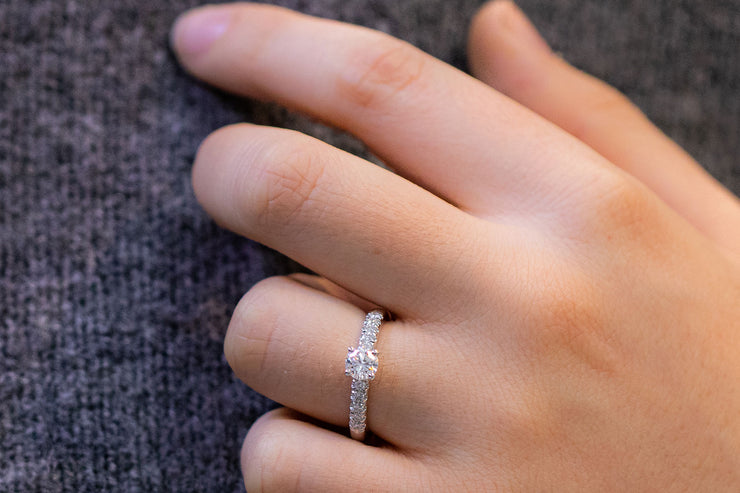 The Solitaire Pave